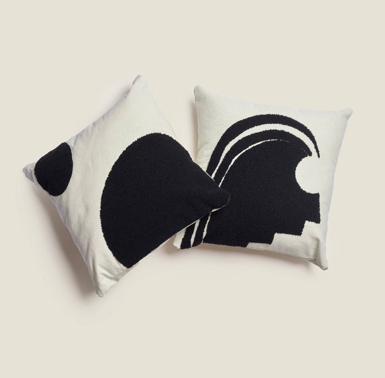 Celeste - Tufted Cushion