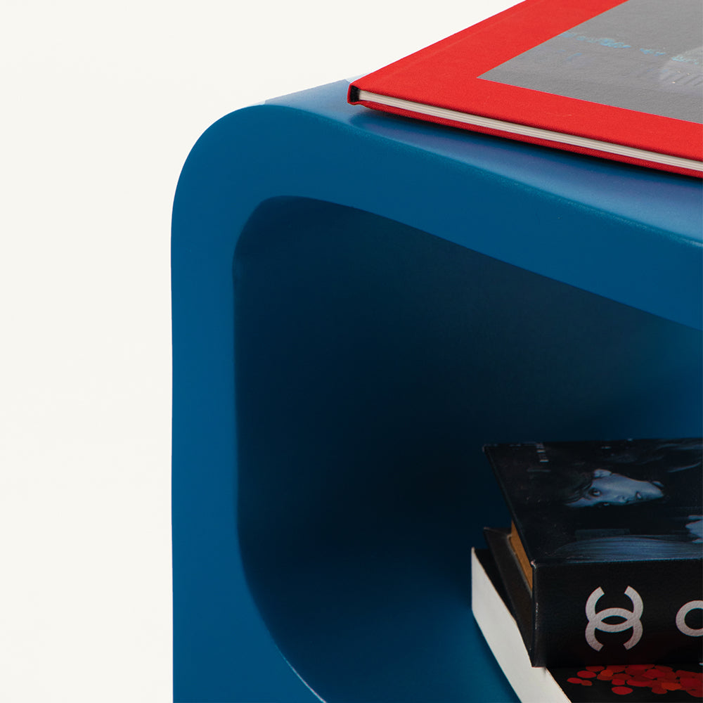 Quietude Curve - Side Table