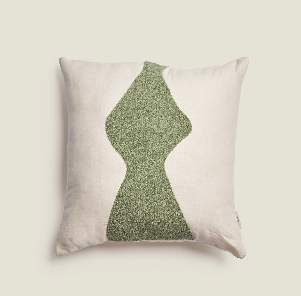 Ante - Tufted Cushion