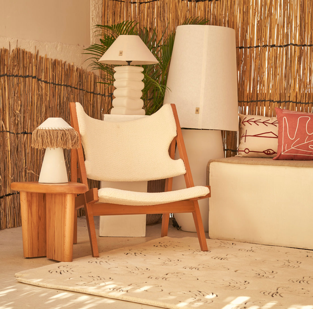 Flo - Table Lamp