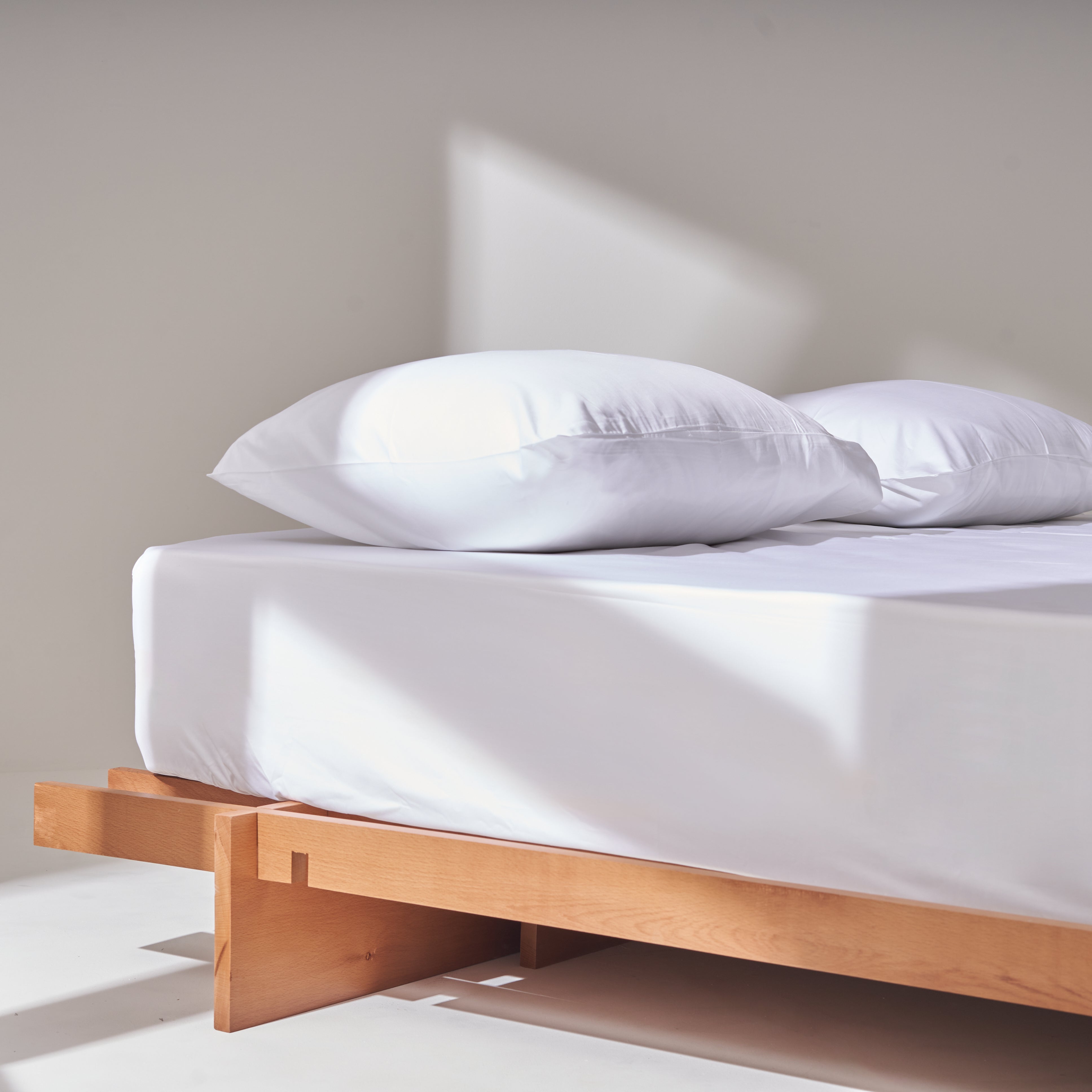 Sateen Fitted sheet set in White