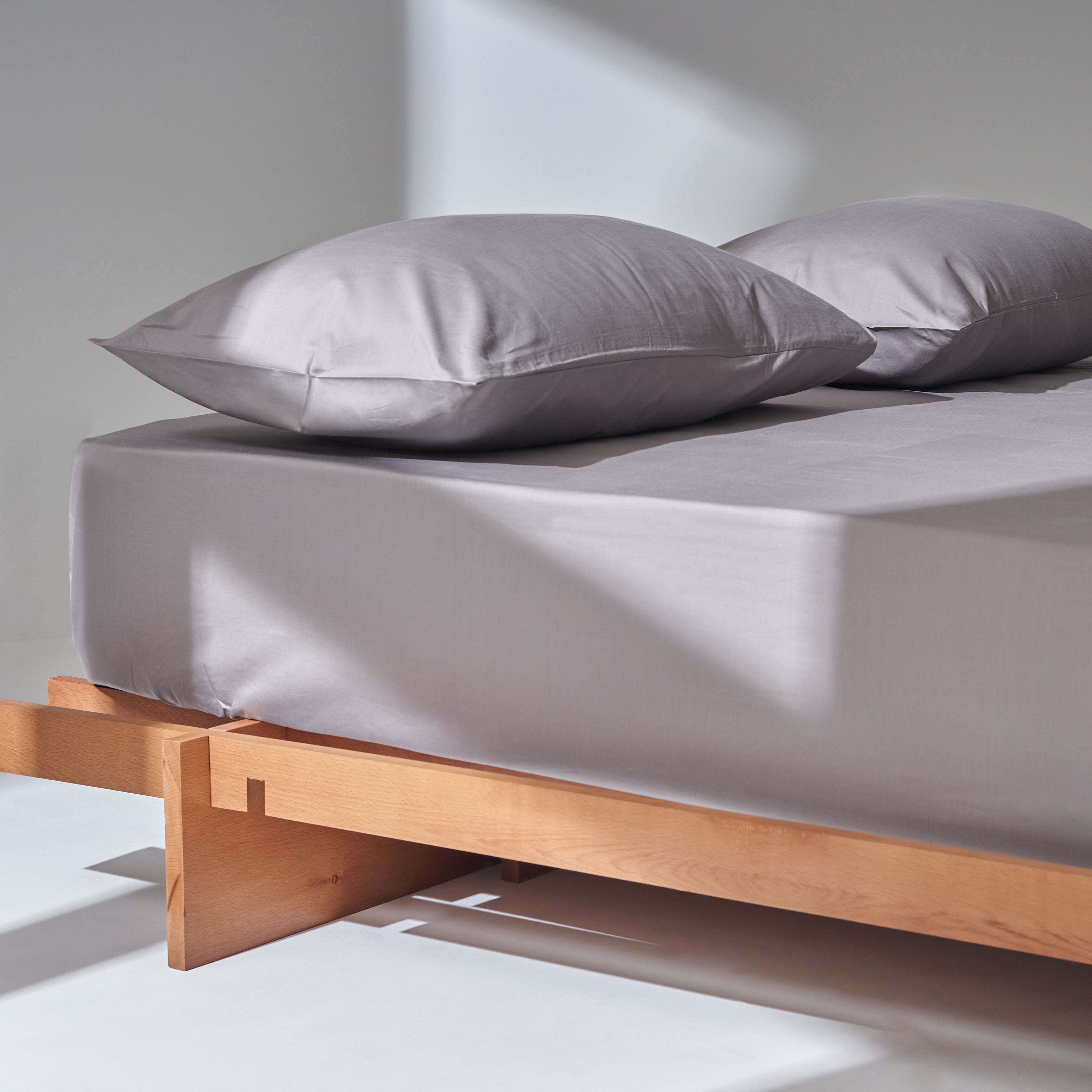 Sateen Fitted sheet set in Grey