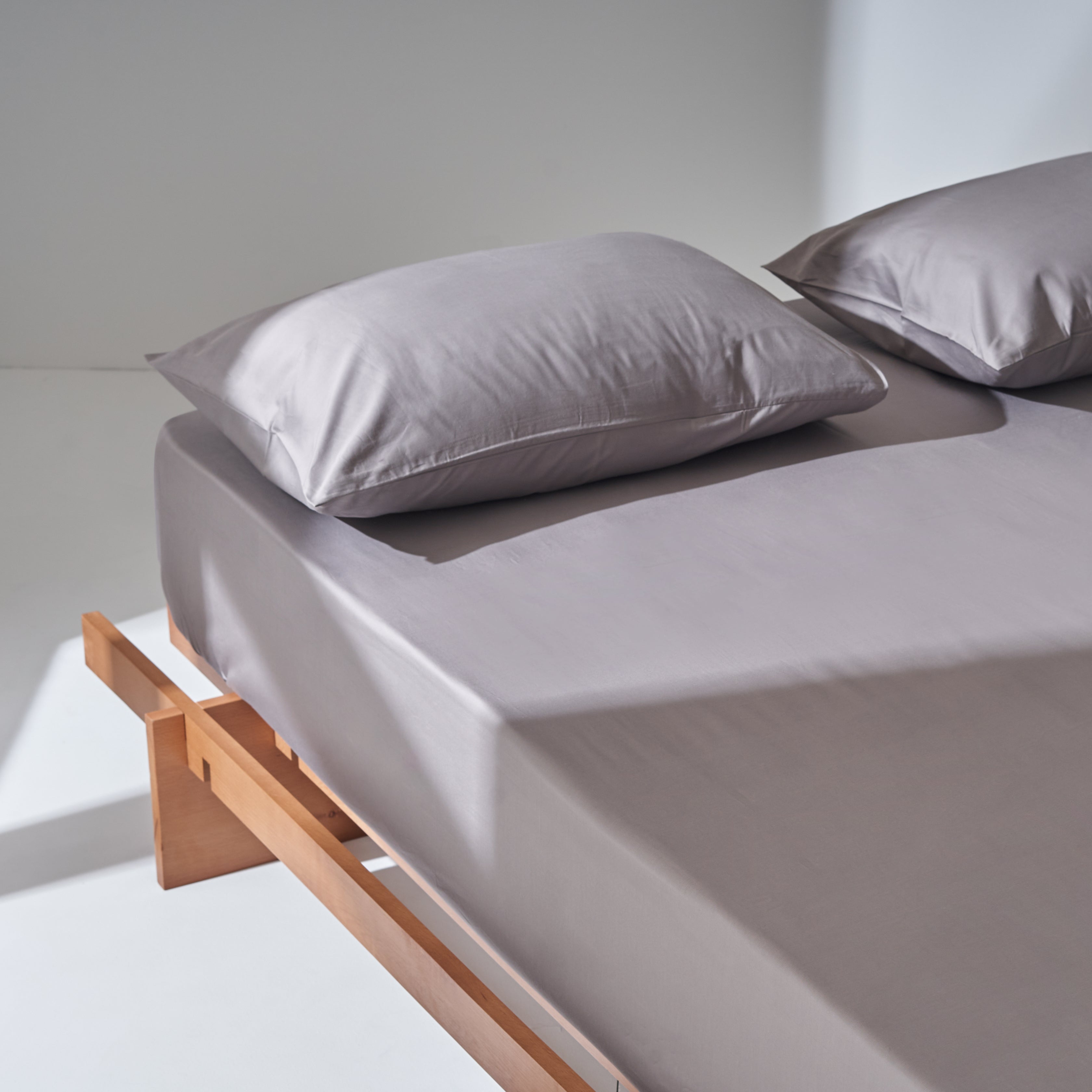 Sateen Fitted sheet set in Grey