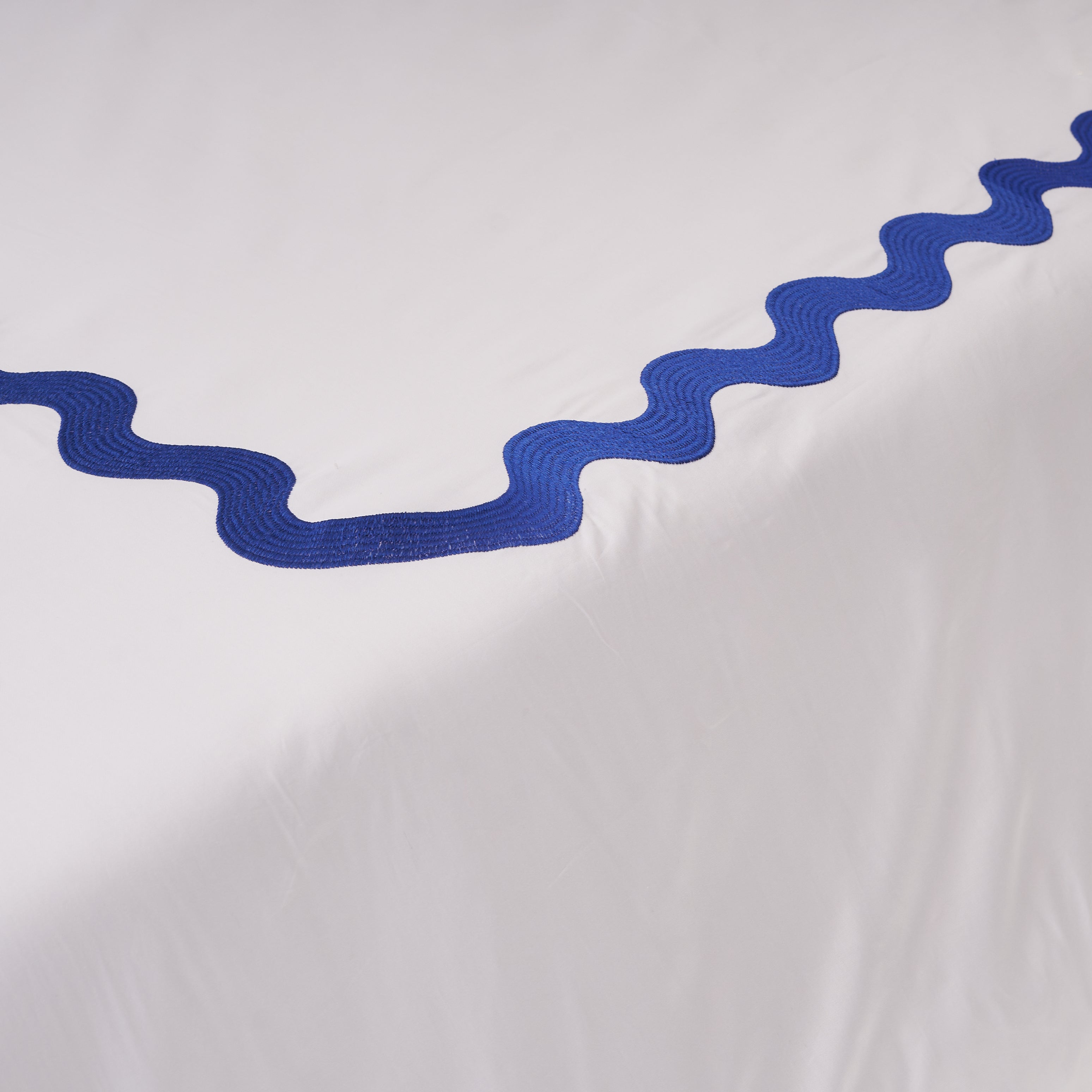 Sateen Zizgag Embroidered Duvet set in Blue