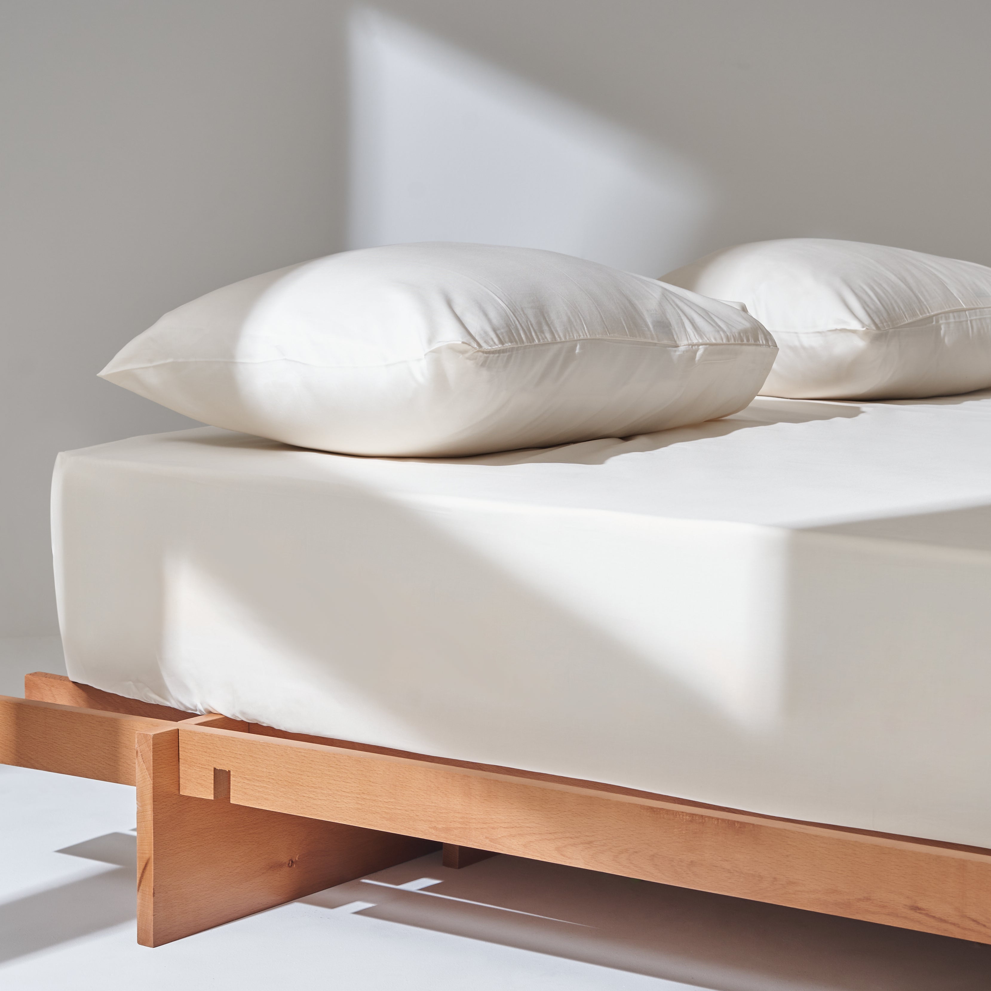 Sateen Fitted sheet set in Ivory