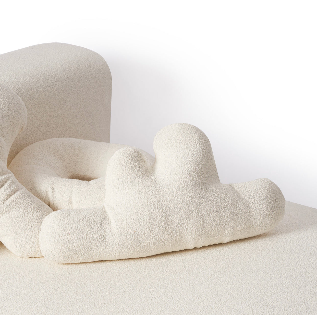 Linear - 3D Boucle Cushion