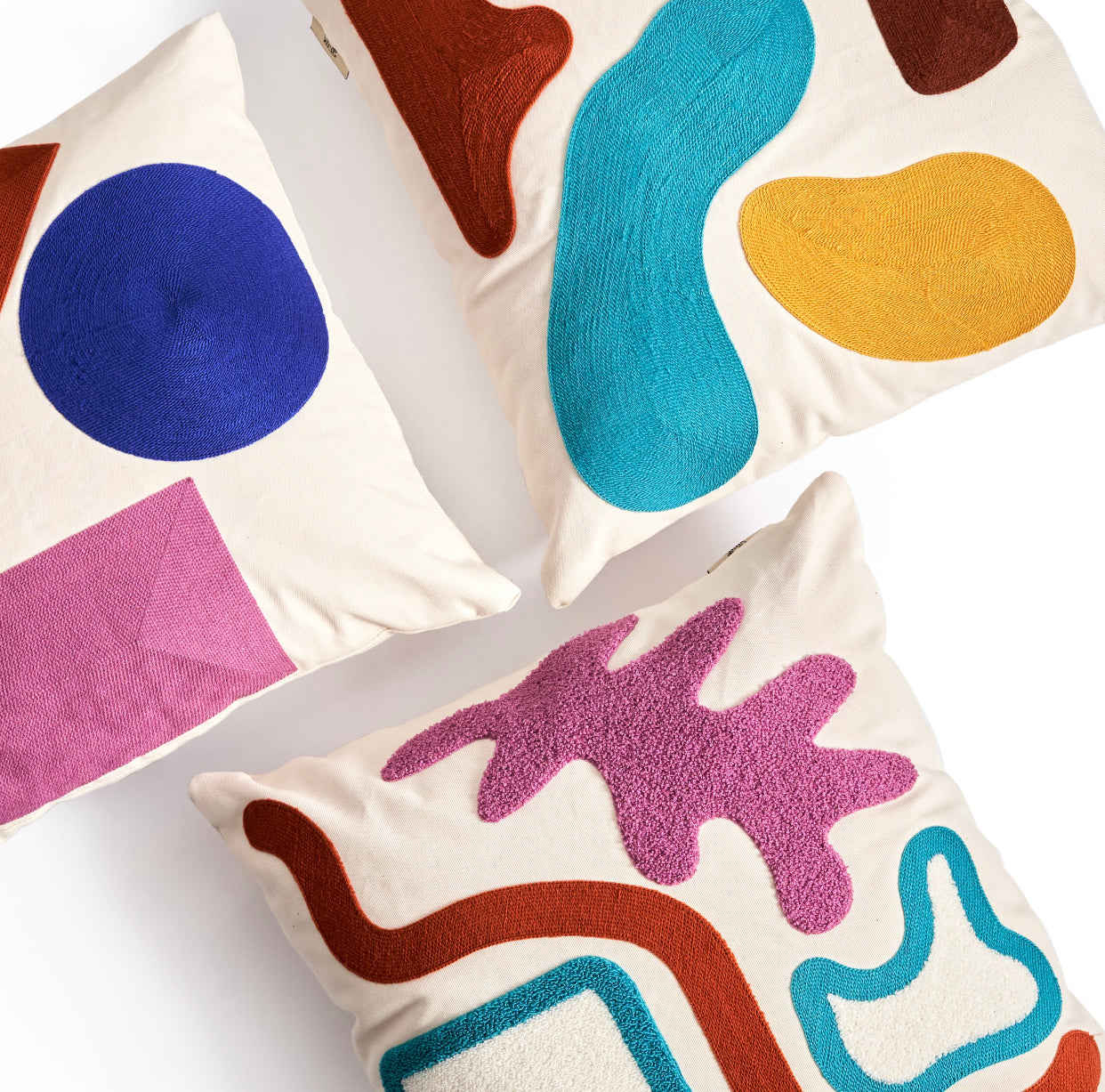 Zig - Tufted & Chain Stitched Cushion