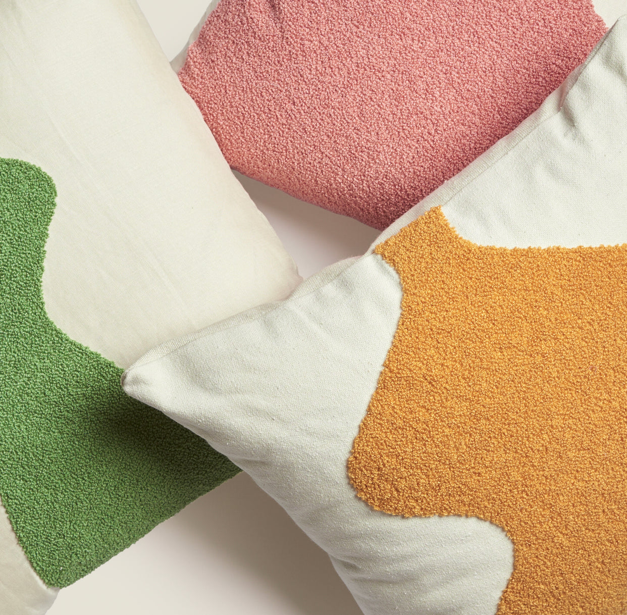 Pot - Tufted Cushion