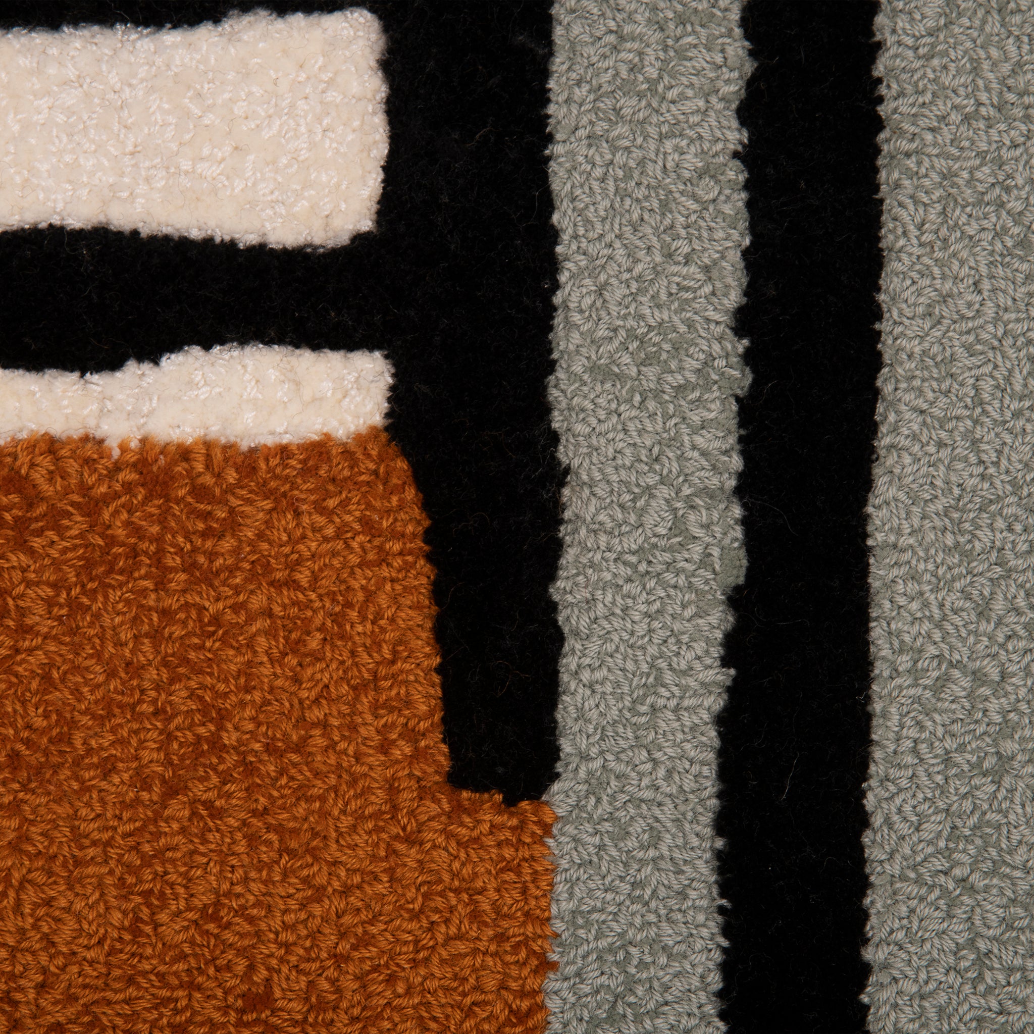 Aida Irregular - Tufted Rug